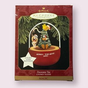Vintage Hallmark Keepsake Ornament Light and‎ Motion Magic 1997 Taz Looney Tunes